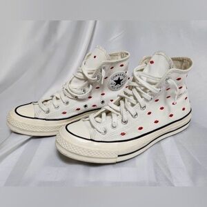 Converse Chuck Taylor Crafted With Love Embroidered Lips Men’s 7 / Womens 9